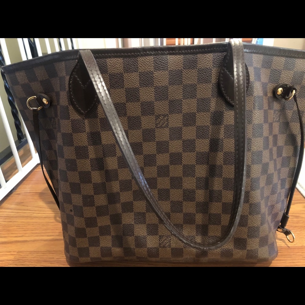 Louis Vuitton Never full PM handbag
